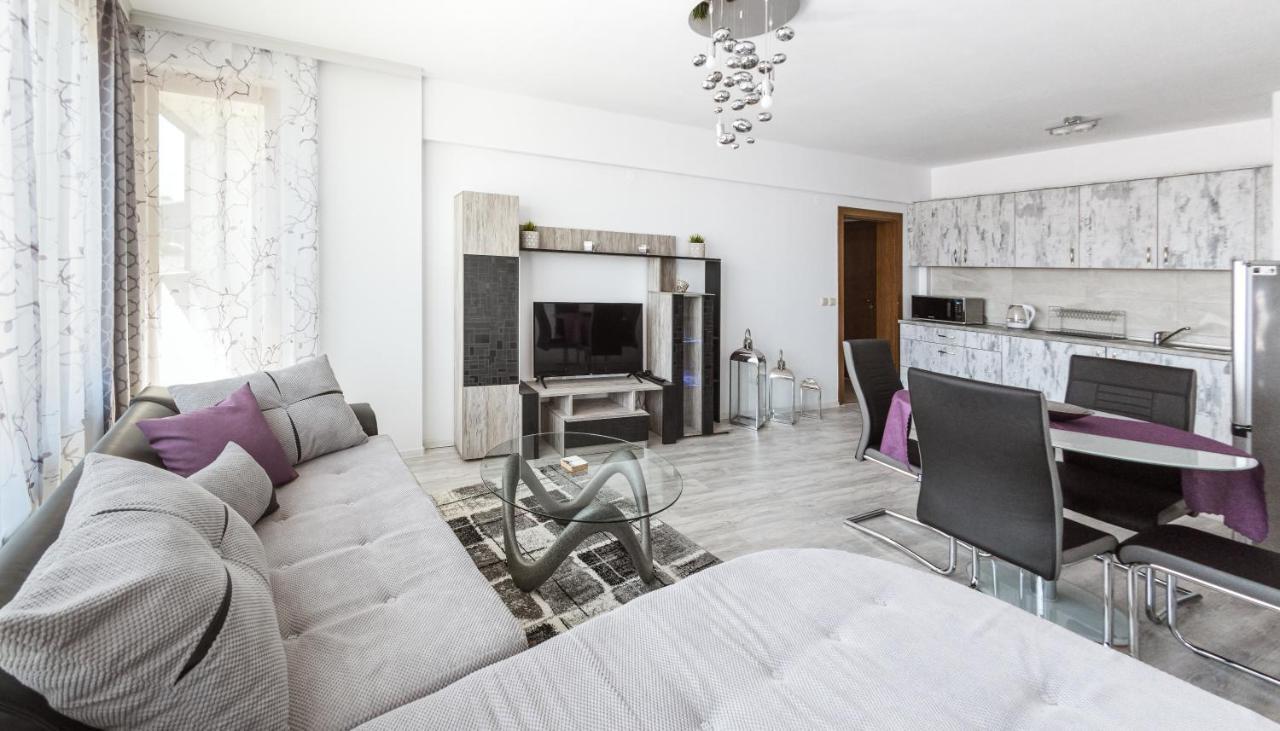 Next To Gondola. Cosy & Elegant 2 Bedroom Apartment In Neon Complex Bansko Dış mekan fotoğraf