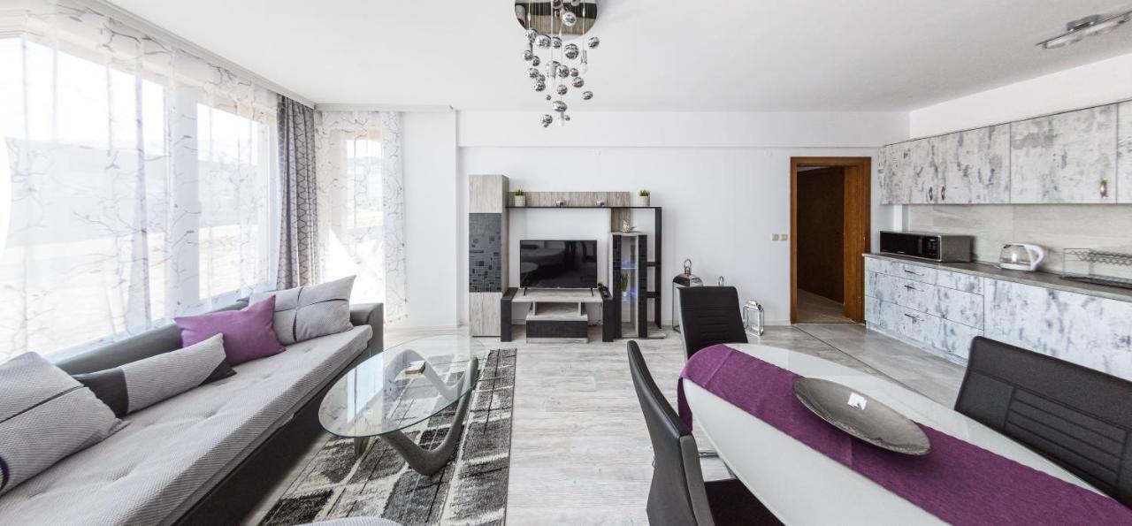 Next To Gondola. Cosy & Elegant 2 Bedroom Apartment In Neon Complex Bansko Dış mekan fotoğraf